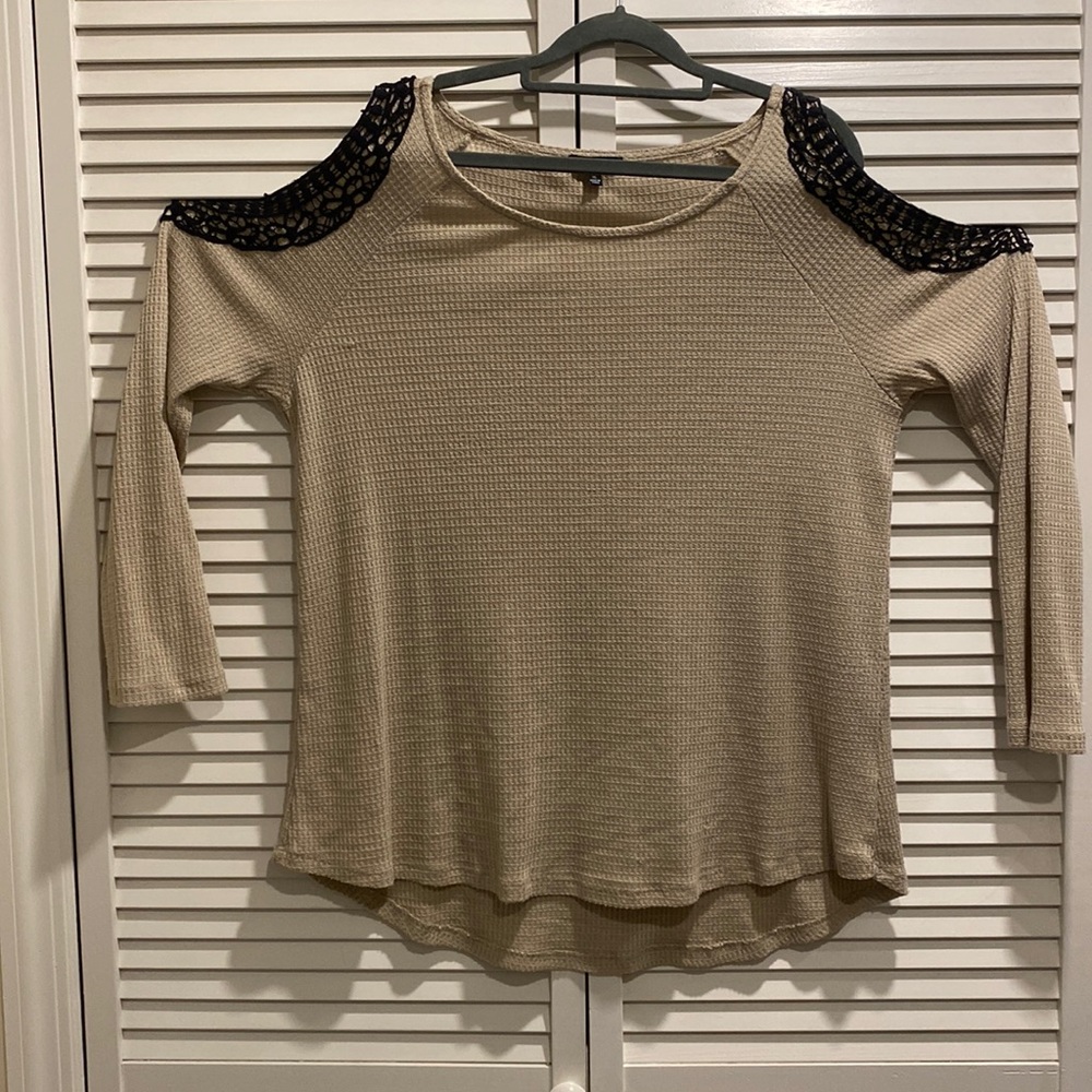 Cold Shoulder Long Sleeve Top